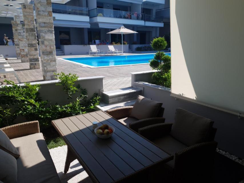 Antigona Nikiti Apartment Bagian luar foto